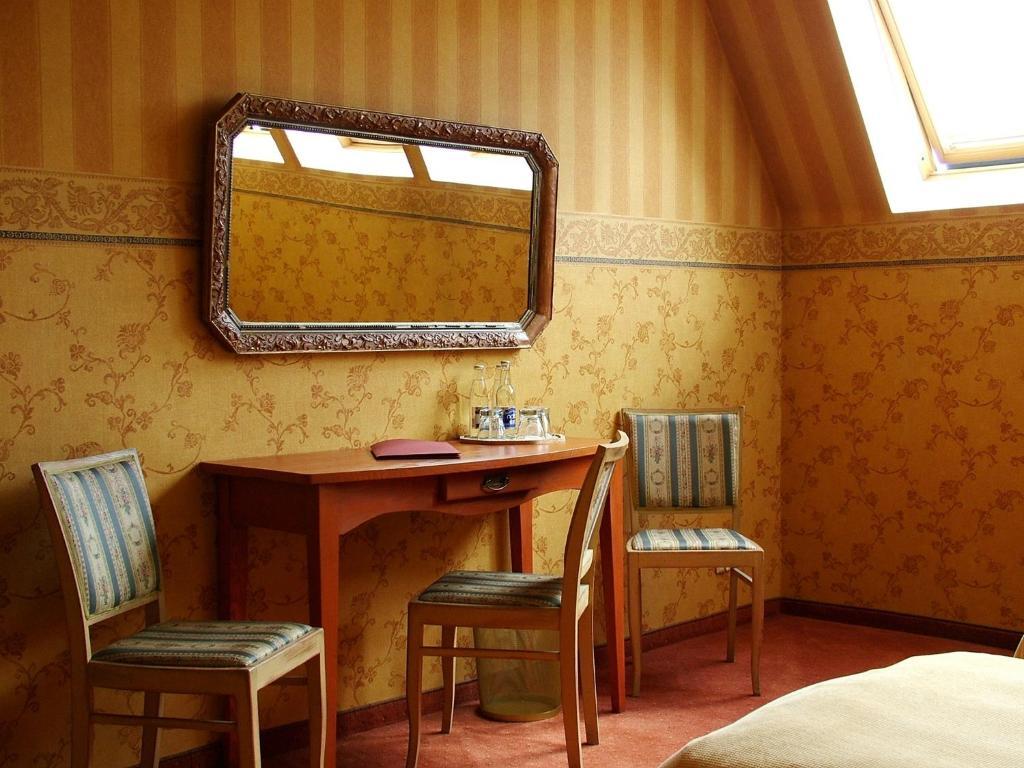 Hotel Marmulowski Wejherowo Oda fotoğraf